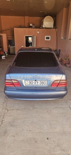 Mercedes E 270 1999, 356,987 km - 2.7 l - Ağstafa