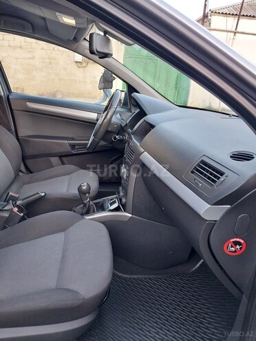 Opel Astra 2006, 236,000 km - 1.4 л - Bakı