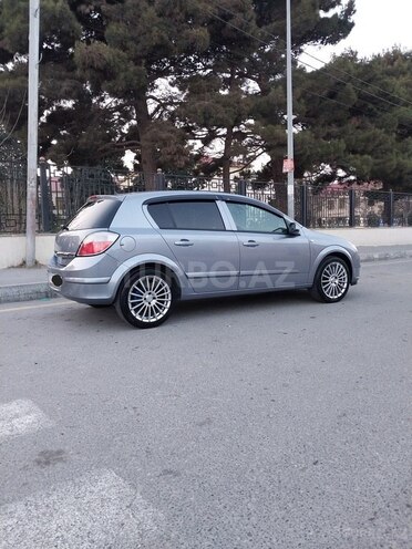 Opel Astra 2006, 236,000 km - 1.4 л - Bakı