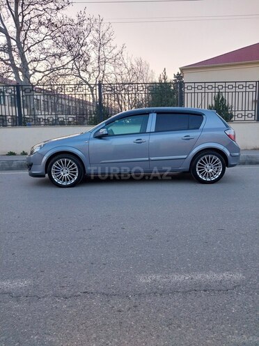 Opel Astra 2006, 236,000 km - 1.4 л - Bakı
