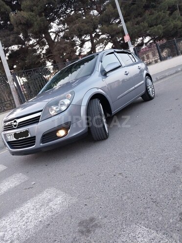 Opel Astra 2006, 236,000 km - 1.4 л - Bakı