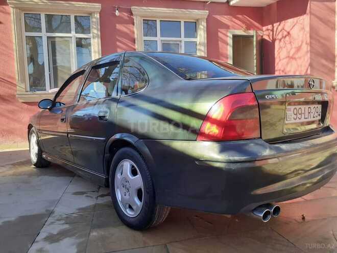 Opel Vectra 1999, 324,000 km - 2.0 l - Bakı