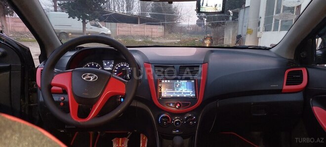 Hyundai Accent 2011, 349,000 km - 1.4 l - Bakı