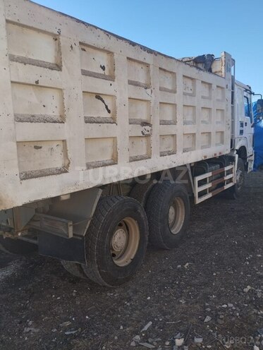 HOWO Sinotruk 2011, 225,000 km - 9.5 л - Qazax