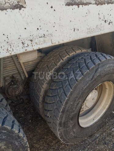 HOWO Sinotruk 2011, 225,000 km - 9.5 л - Qazax