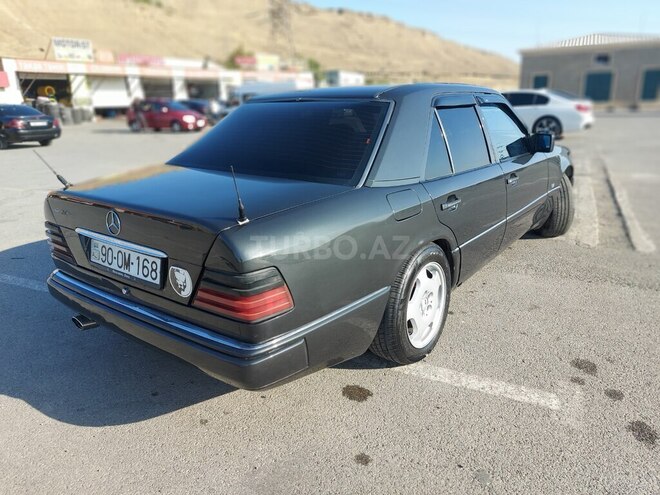Mercedes E 250 1994, 450,000 km - 2.5 l - Bakı