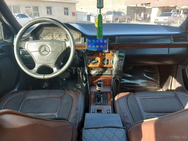 Mercedes E 250 1994, 450,000 km - 2.5 l - Bakı
