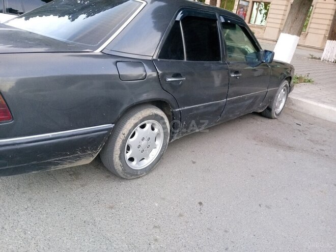 Mercedes E 200 1995, 545,800 km - 2.0 l - Göyçay