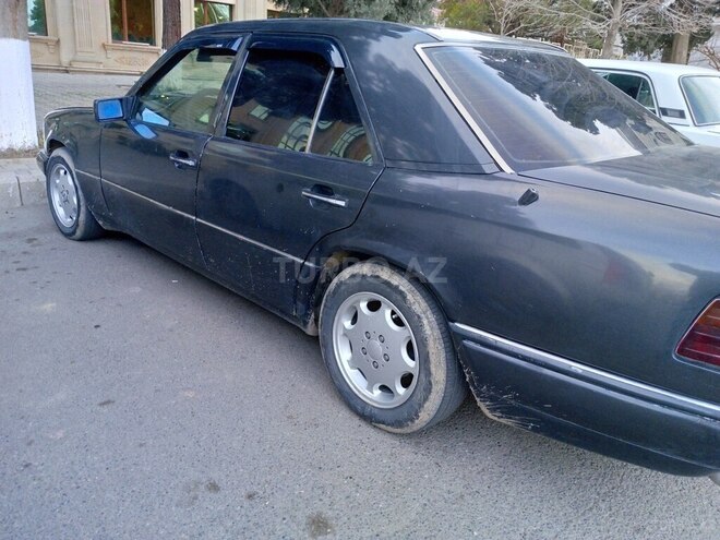 Mercedes E 200 1995, 545,800 km - 2.0 l - Göyçay