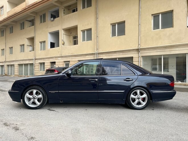 Mercedes E 220 2000, 380,000 km - 2.2 l - Bakı