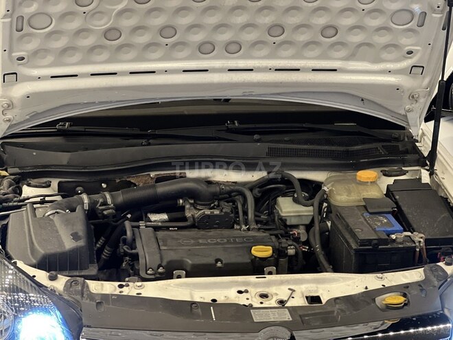 Opel Astra 2009, 200,000 km - 1.4 л - Bakı
