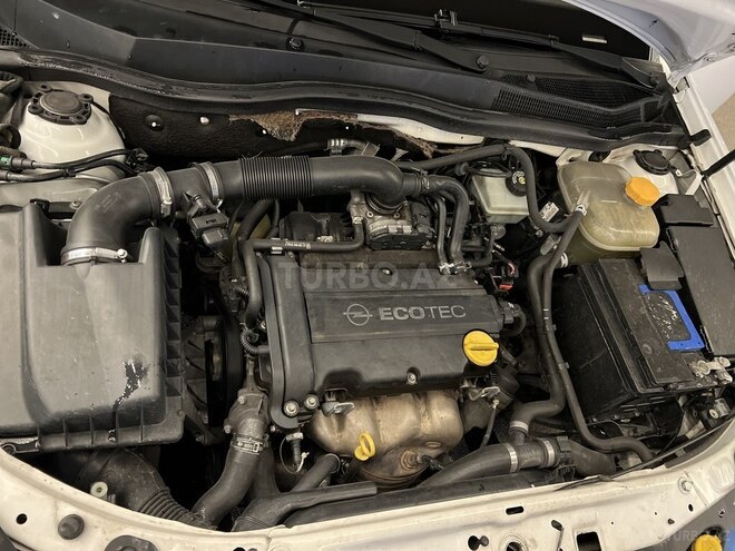 Opel Astra 2009, 200,000 km - 1.4 л - Bakı