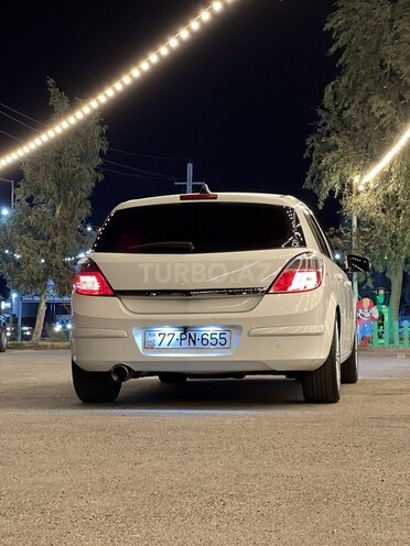 Opel Astra 2009, 200,000 km - 1.4 л - Bakı