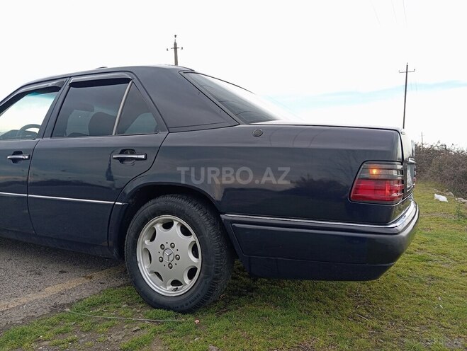Mercedes E 250 1994, 639,322 km - 2.5 l - Lənkəran