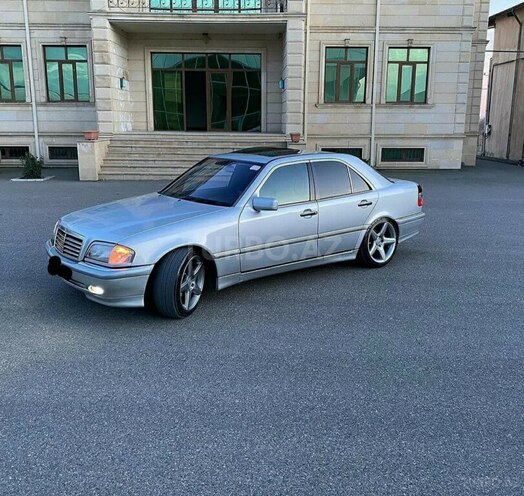 Mercedes C 230 1999, 245,150 km - 2.3 л - Yevlax