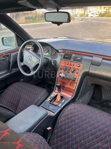 Mercedes E 320 1996, 358,835 km - 3.2 l - Bakı