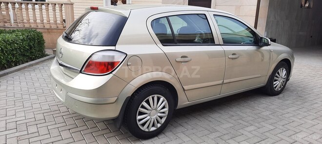 Opel Astra 2005, 220,000 km - 1.4 л - Bakı