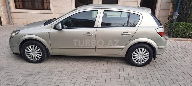 Opel Astra 2005, 220,000 km - 1.4 л - Bakı