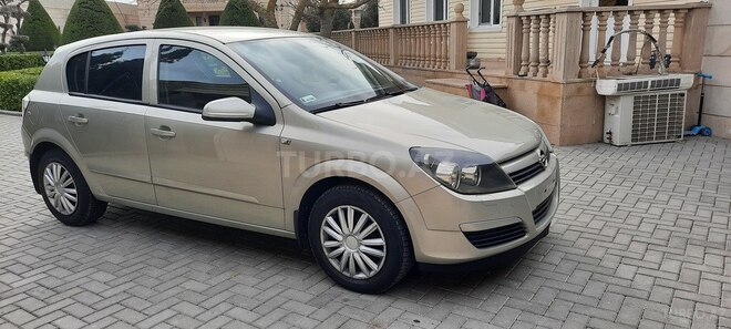 Opel Astra 2005, 220,000 km - 1.4 л - Bakı