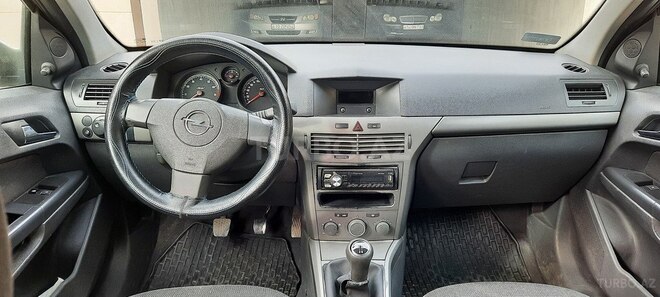 Opel Astra 2005, 220,000 km - 1.4 л - Bakı