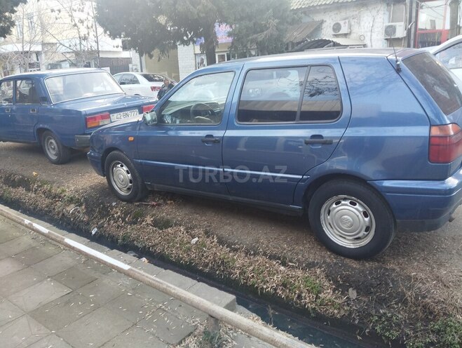 Volkswagen Golf 1997, 285,368 km - 1.8 l - Lənkəran