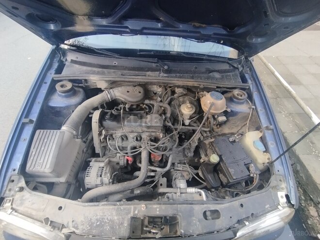 Volkswagen Golf 1997, 285,368 km - 1.8 l - Lənkəran