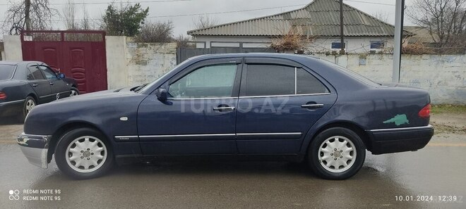 Mercedes E 230 1997, 537,975 km - 2.3 l - Neftçala