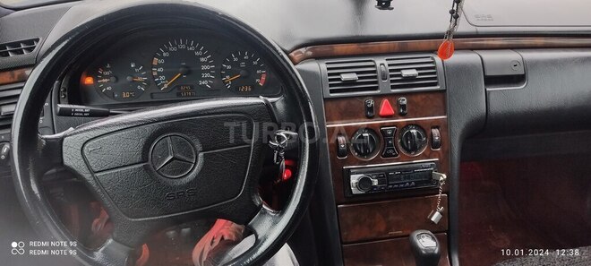 Mercedes E 230 1997, 537,975 km - 2.3 l - Neftçala