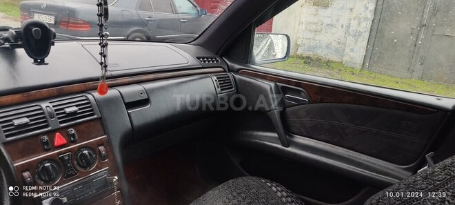 Mercedes E 230 1997, 537,975 km - 2.3 l - Neftçala