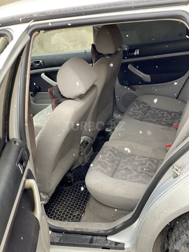 Volkswagen Golf 2000, 300,000 km - 2.0 l - Xırdalan