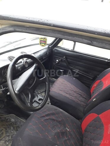 LADA (VAZ) 2106 1985, 100,000 km - 1.5 l - Salyan