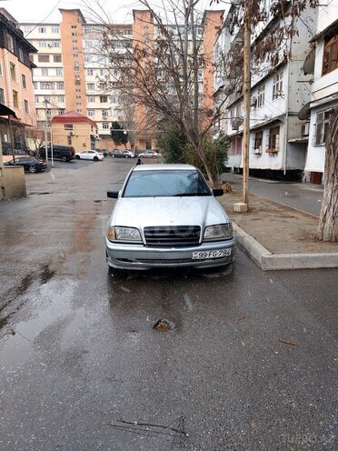 Mercedes C 200 1999, 430,000 km - 2.0 л - Bakı
