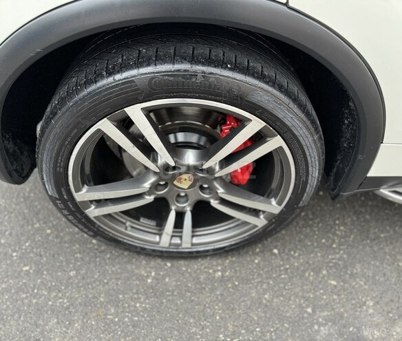 Porsche Cayenne Turbo 2011, 121,000 km - 4.8 l - Bakı