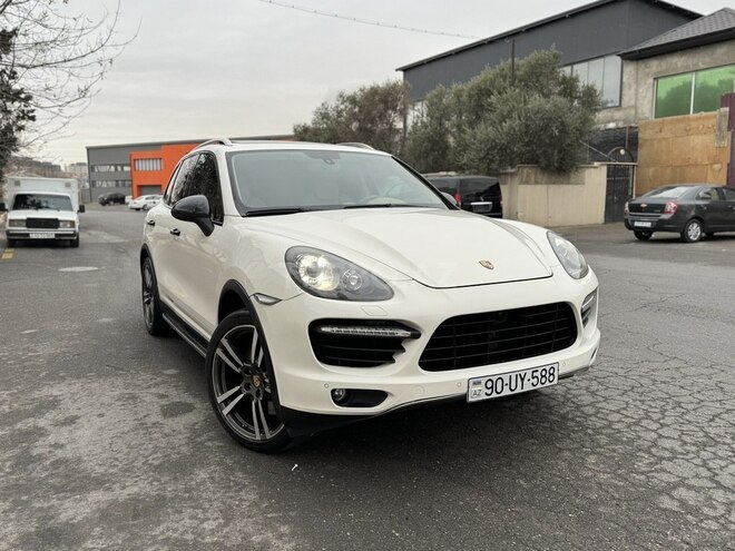 Porsche Cayenne Turbo 2011, 121,000 km - 4.8 l - Bakı