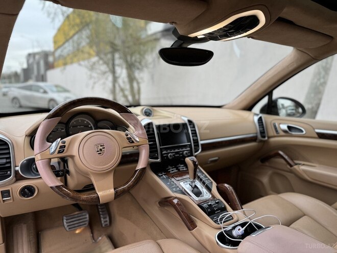 Porsche Cayenne Turbo 2011, 121,000 km - 4.8 l - Bakı