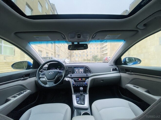 Hyundai Elantra 2018, 91,733 km - 2.0 l - Bakı