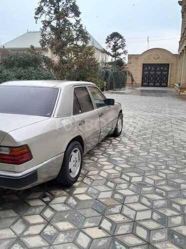 Mercedes E 200 1993, 353,698 km - 2.0 l - Şəmkir