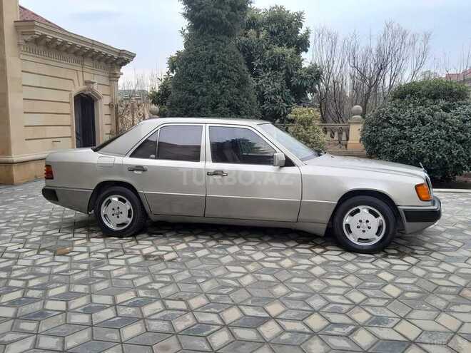 Mercedes E 200 1993, 353,698 km - 2.0 l - Şəmkir