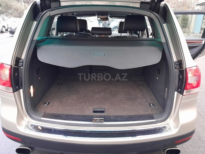 Volkswagen Touareg 2003, 233,000 km - 3.2 l - Bakı