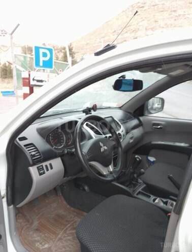 Mitsubishi L200 2012, 317,000 km - 2.5 l - Bakı