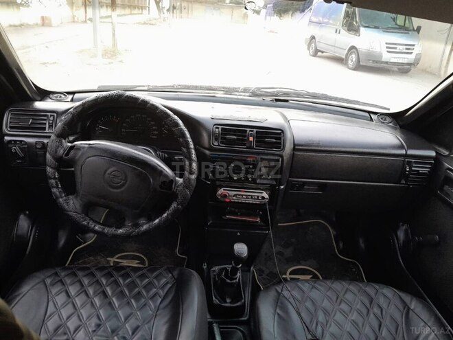 Opel Vectra 1995, 25,800 km - 2.0 л - Bakı