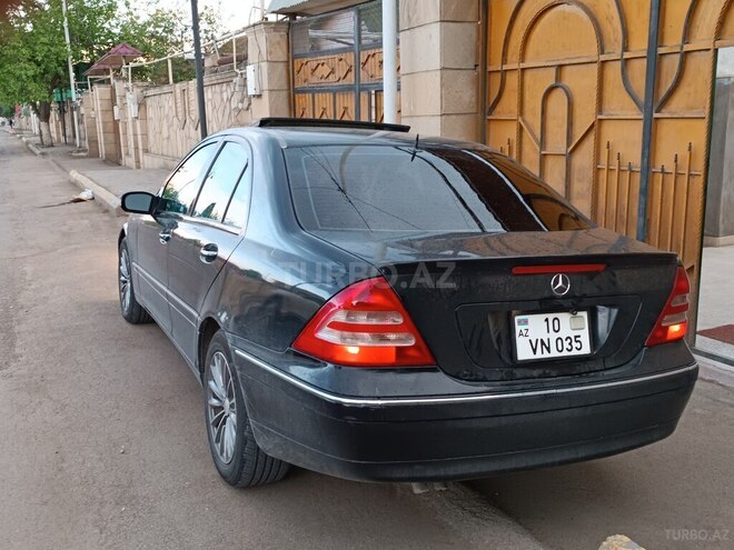 Mercedes C 240 2000, 334,000 km - 2.4 l - Tovuz