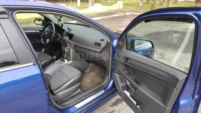 Opel Astra 2005, 210,000 km - 2.0 л - Bakı