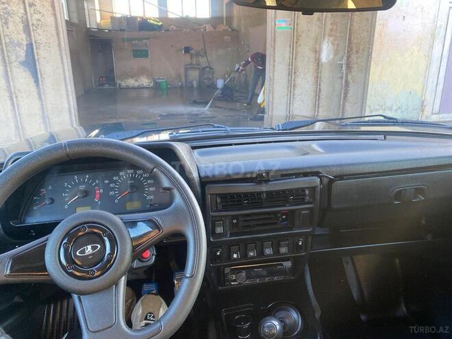 LADA (VAZ) Niva 2015, 220,000 km - 1.7 l - Quba