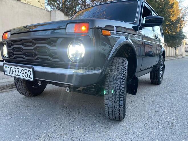 LADA (VAZ) Niva 2015, 220,000 km - 1.7 l - Quba
