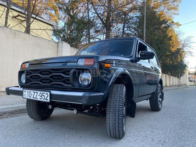 LADA (VAZ) Niva 2015, 220,000 km - 1.7 l - Quba