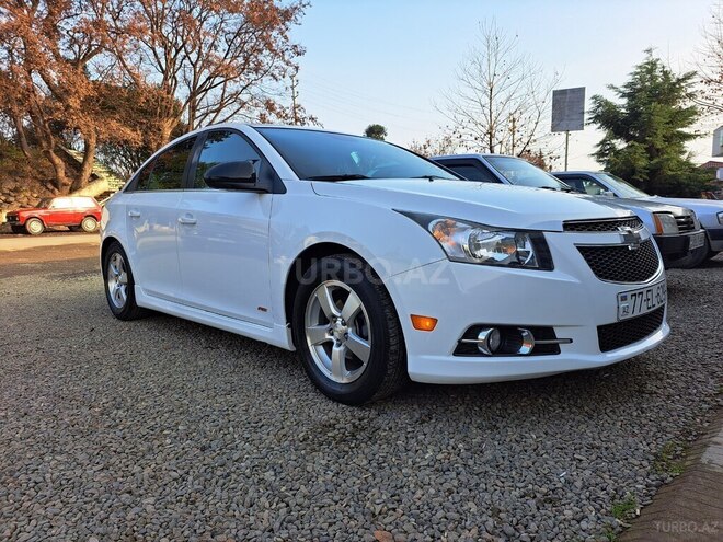 Chevrolet Cruze 2012, 325,000 km - 1.4 l - Astara