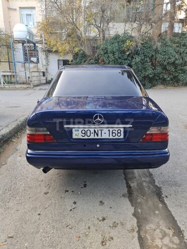 Mercedes E 220 1995, 525,000 km - 2.2 l - Bakı