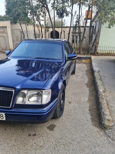 Mercedes E 220 1995, 525,000 km - 2.2 l - Bakı