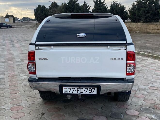 Toyota Hilux 2013, 261,000 km - 2.5 л - Bakı